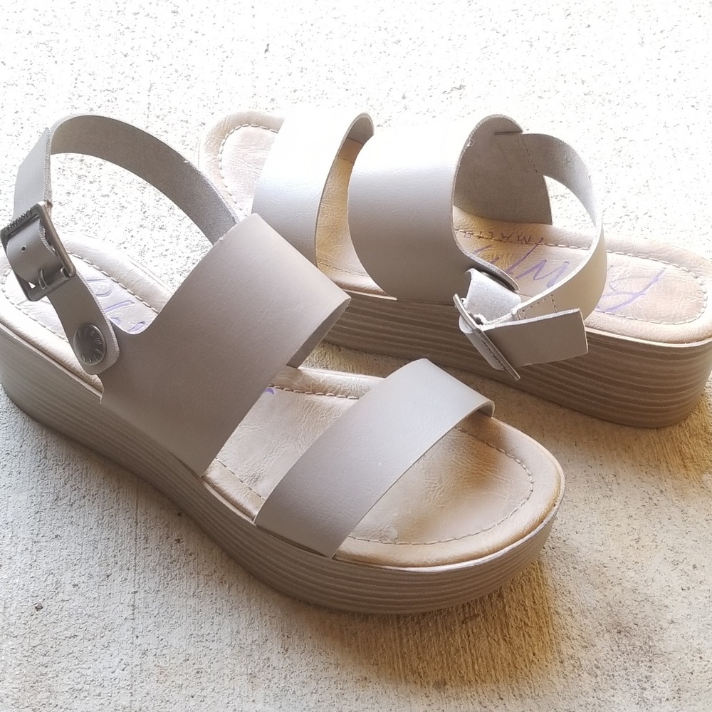 Blowfish sandals sz 7